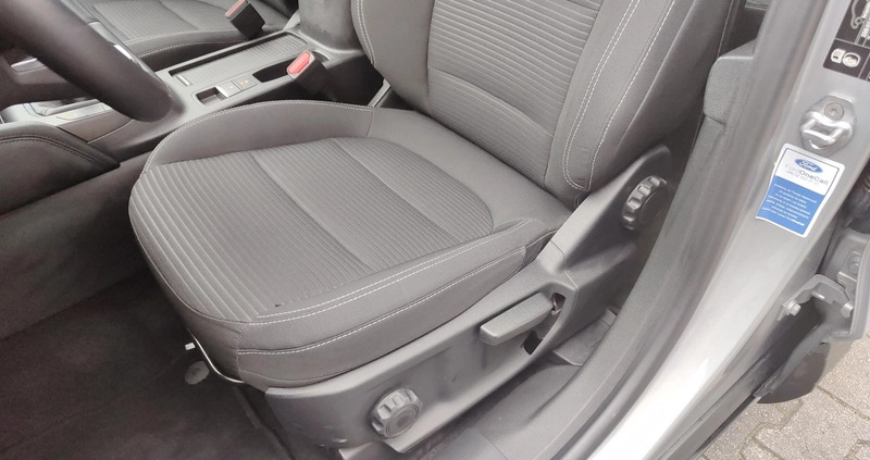 Ford Kuga cena 99900 przebieg: 48000, rok produkcji 2022 z Mogilno małe 562